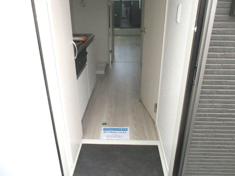 Room image 15