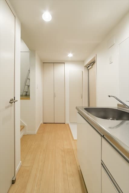 Room image 10