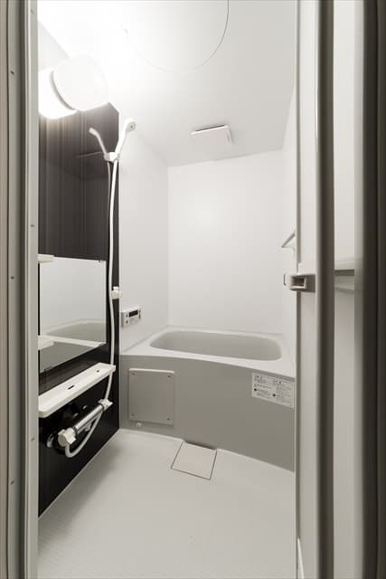 Room image 15