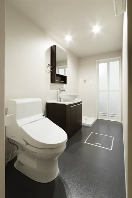 Room image 16