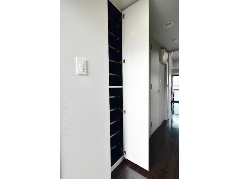 Room image 15