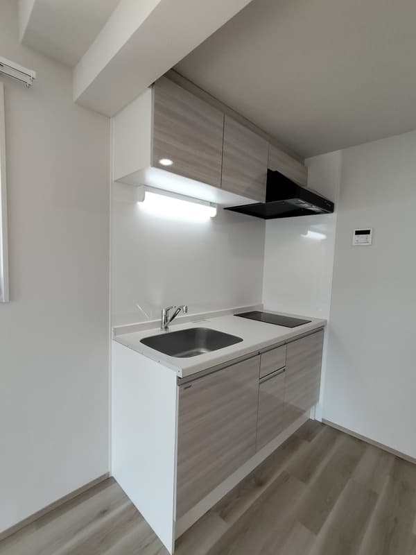 Room image 8