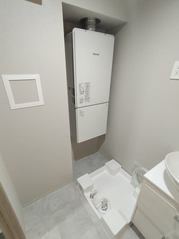 Room image 10