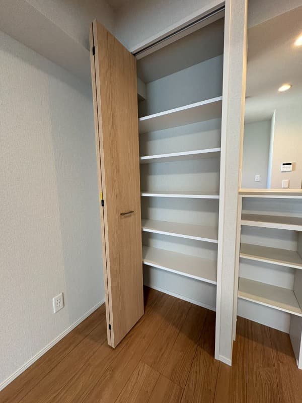 Room image 14