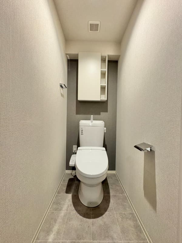 Room image 9