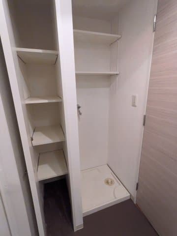 Room image 8