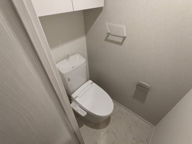 Room image 8