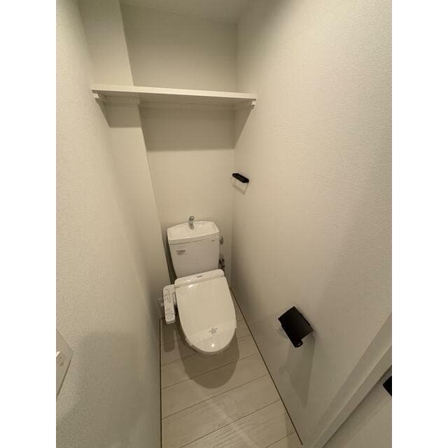 Room image 9