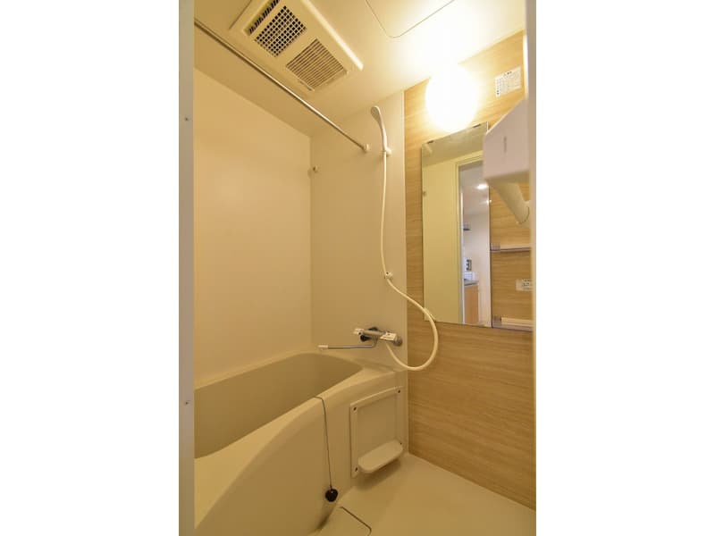 Room image 12