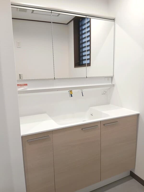 Room image 15