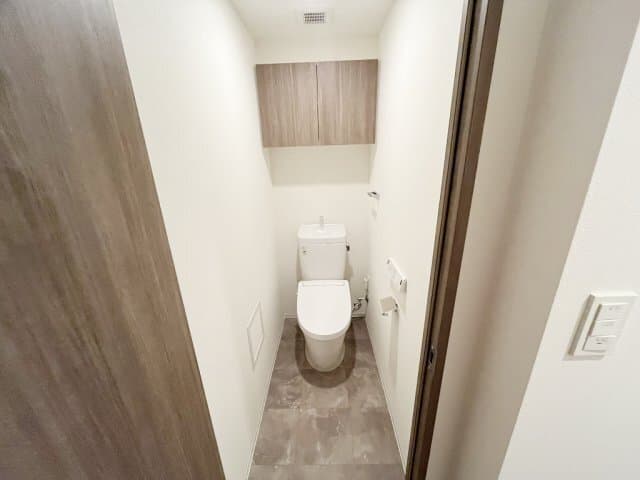 Room image 15