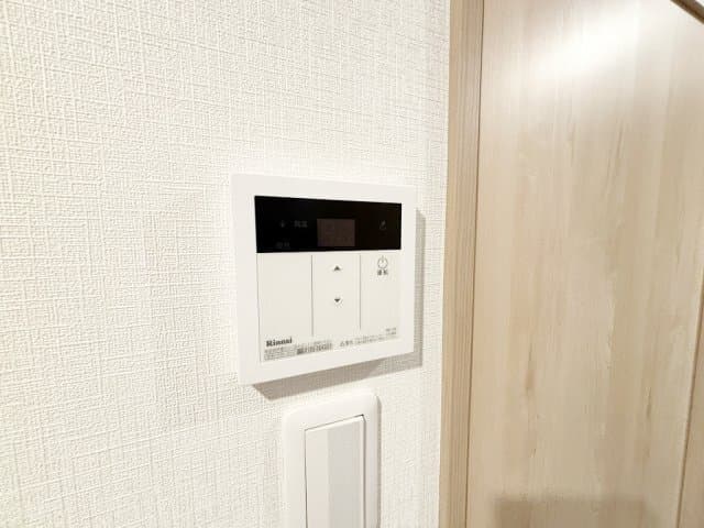 Room image 16