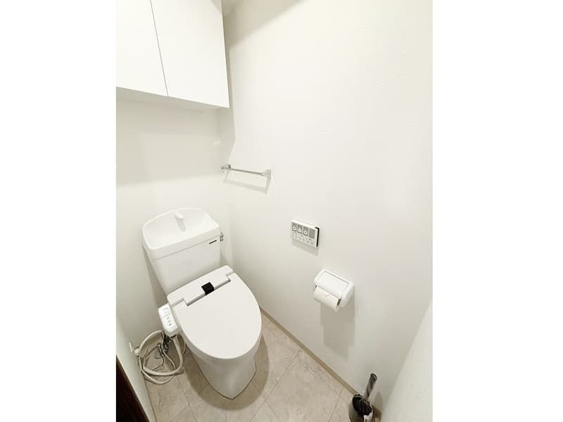 Room image 11