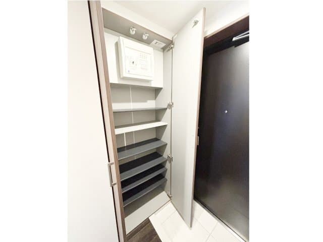 Room image 14