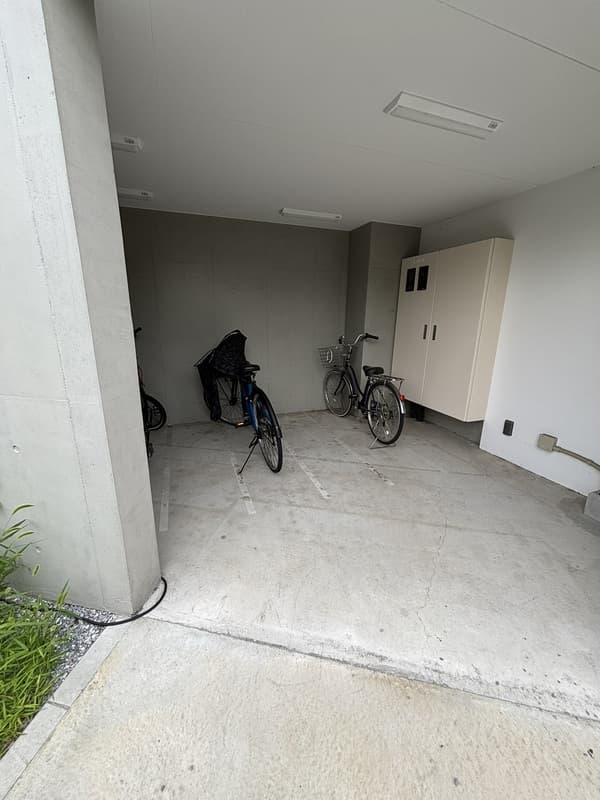Room image 9