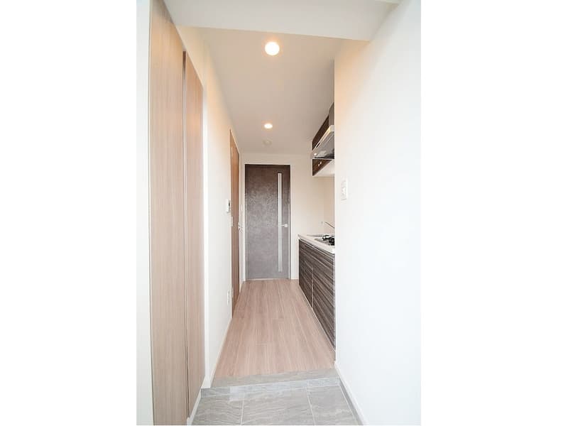 Room image 8