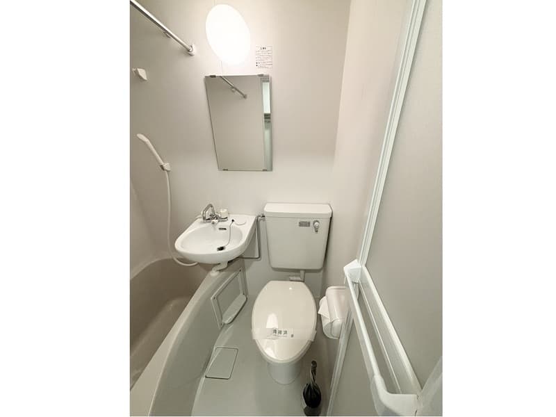 Room image 11