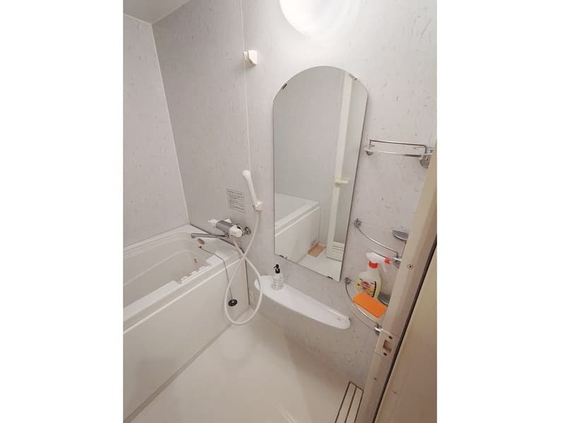 Room image 12