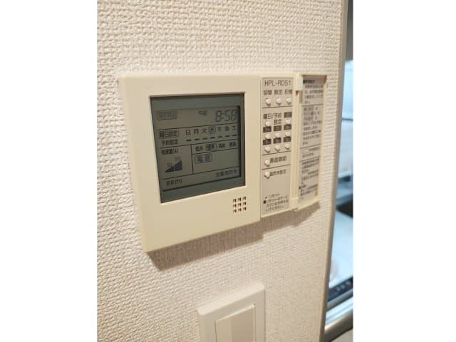 Room image 13