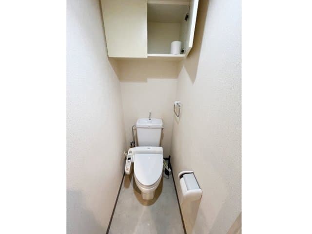 Room image 13