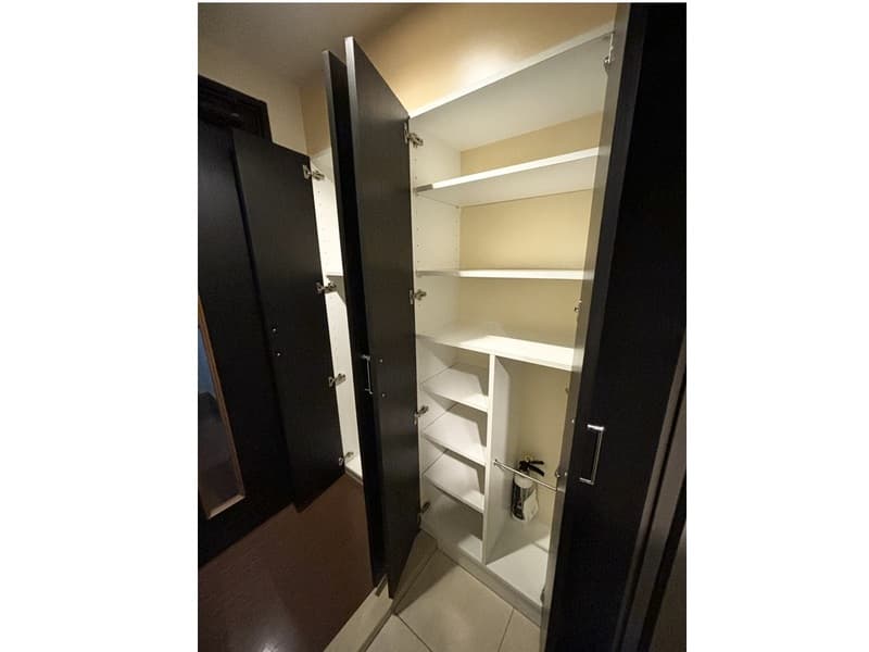 Room image 14