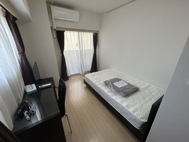 Room image 8