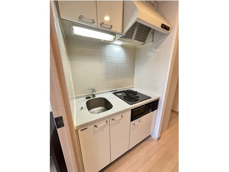 Room image 9