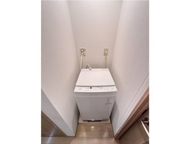 Room image 12