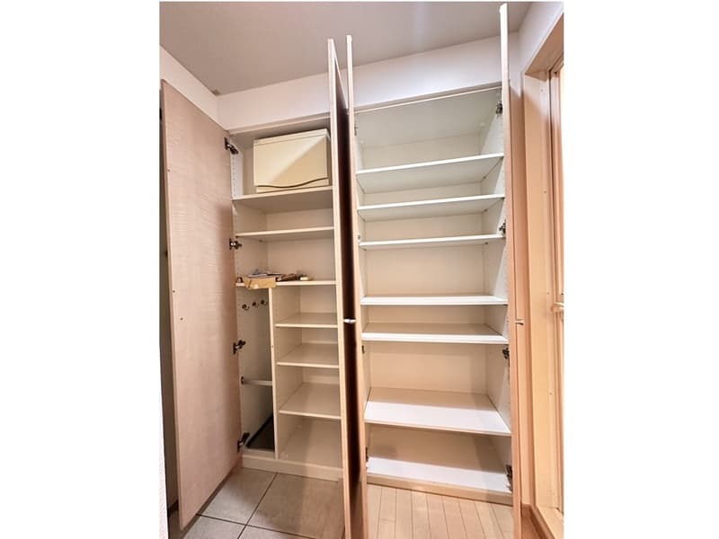 Room image 14