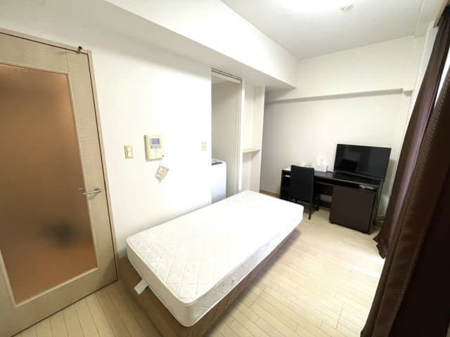 Room image 15