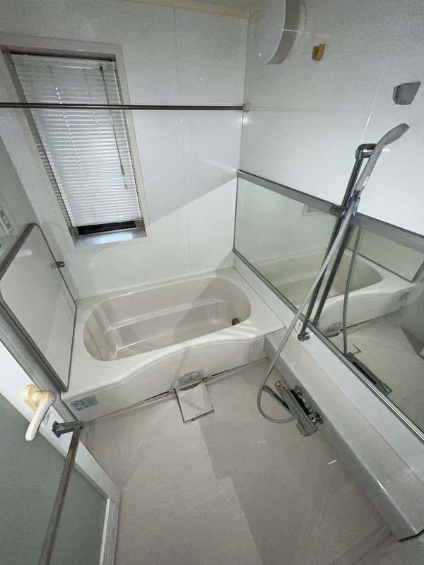 Room image 11