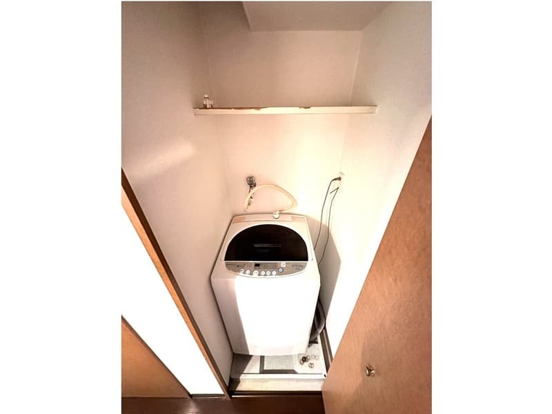 Room image 12