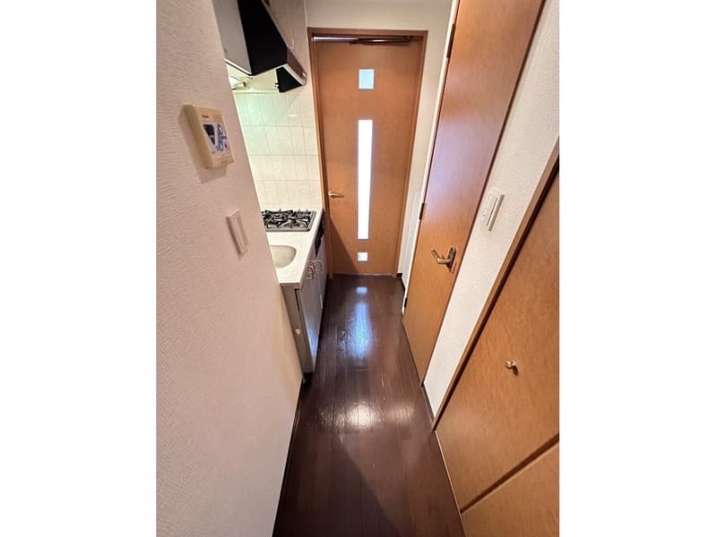 Room image 15