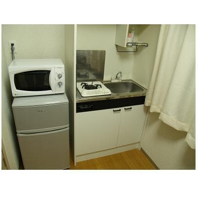 Room image 10