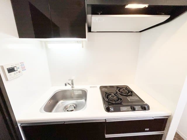 Room image 8