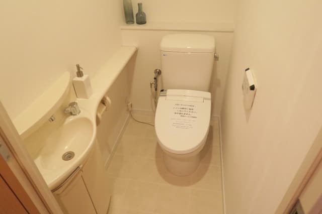Room image 11