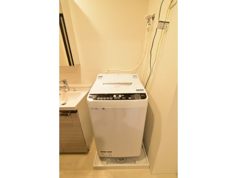 Room image 8