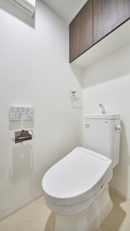 Room image 8