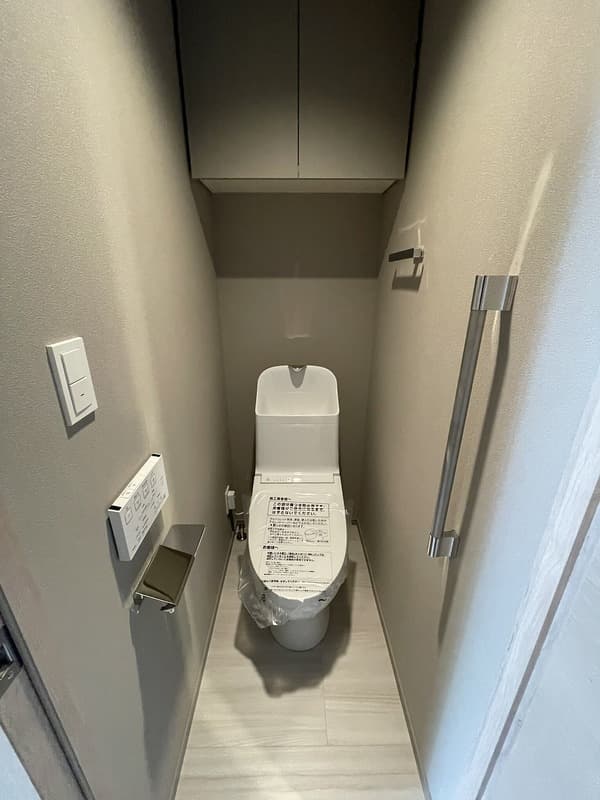 Room image 8