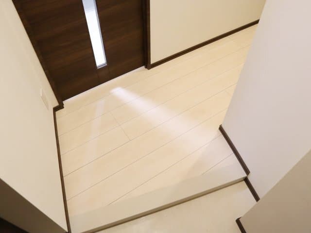 Room image 16