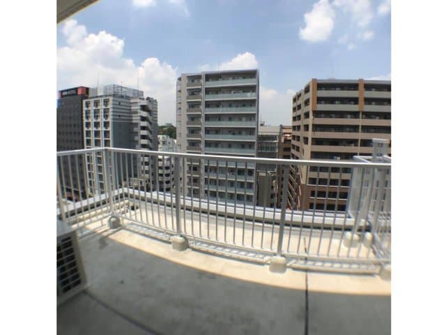 Room image 13