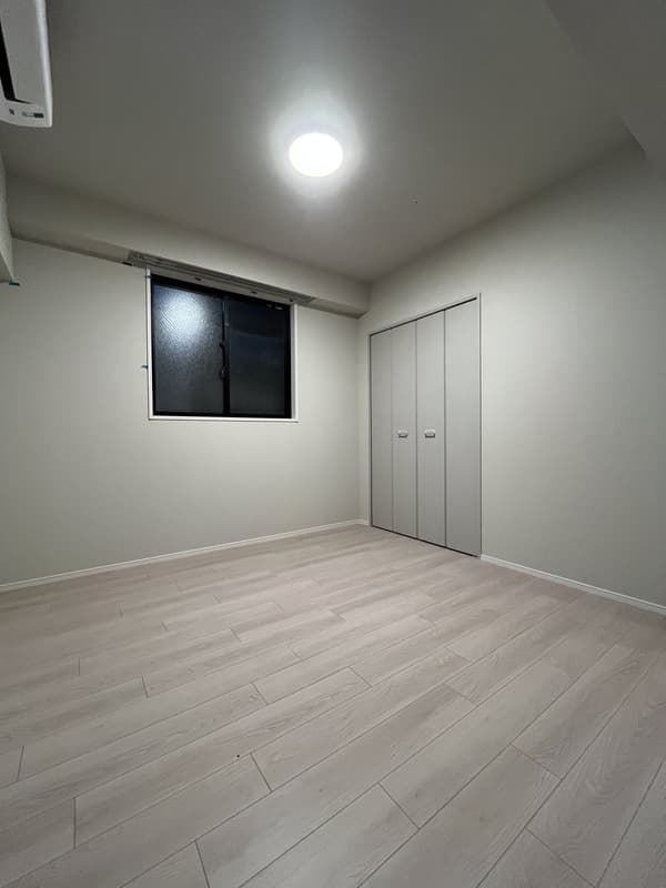 Room image 14