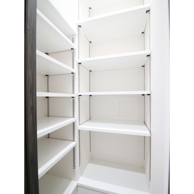 Room image 14