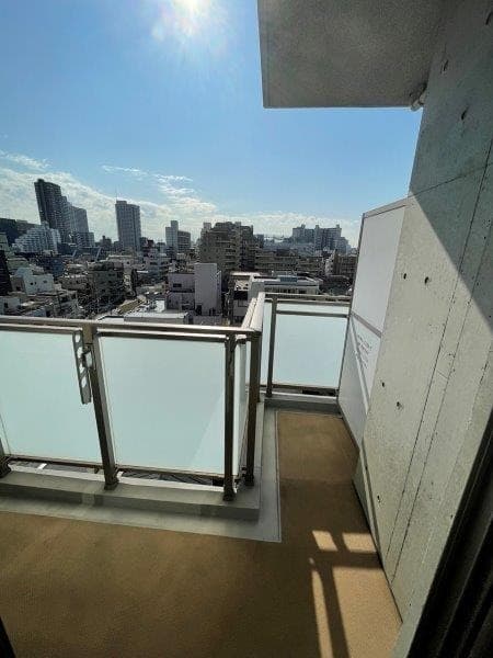 Room image 8