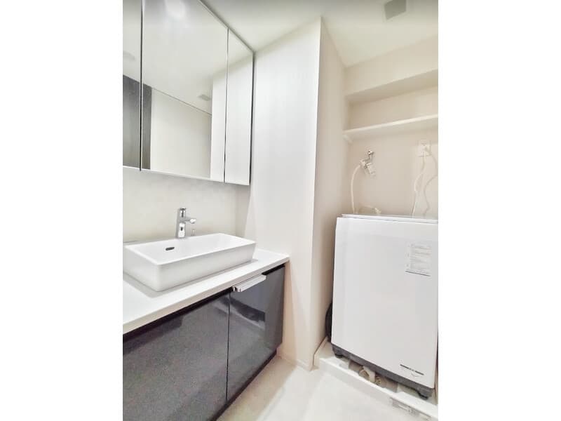 Room image 13