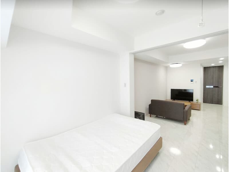 Room image 8