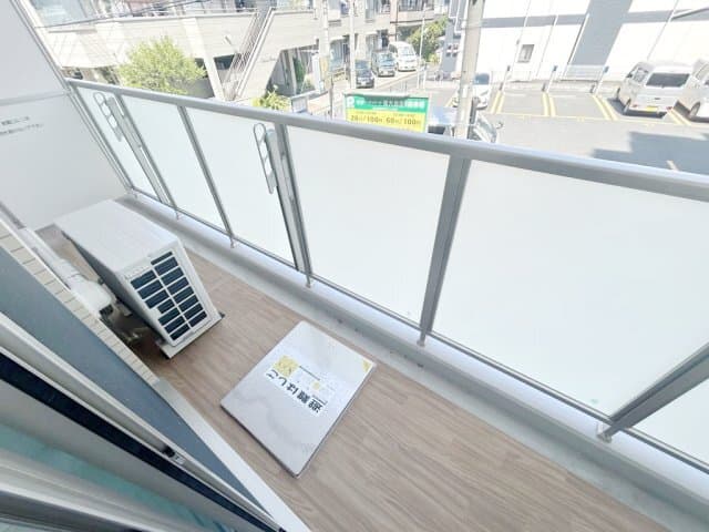 Room image 11