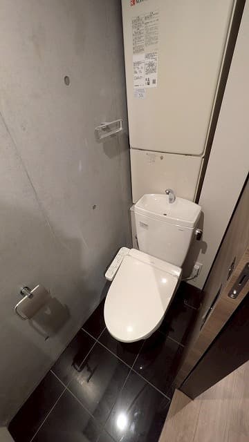Room image 10