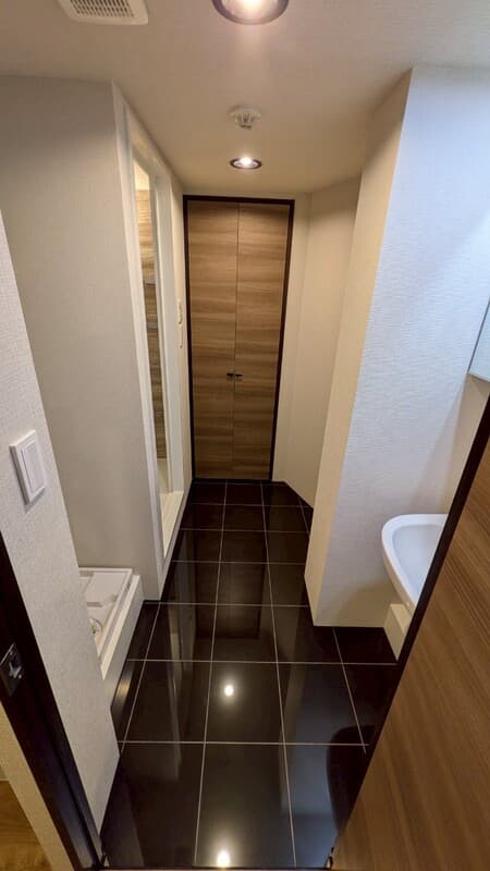 Room image 12