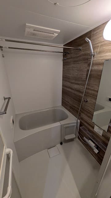 Room image 9